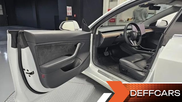 Tesla MODEL 3 Long Range AWD купить на сайте DeffCars