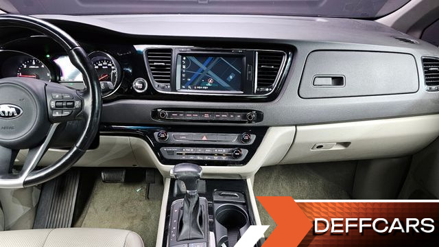 Kia CARNIVAL 9-Seater Noblesse Special купить на сайте DeffCars