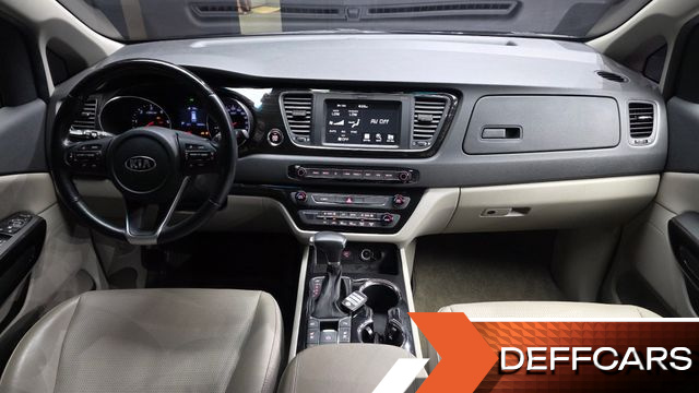 Kia CARNIVAL 9-Seater Prstige купить на сайте DeffCars