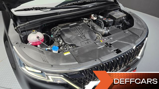 Kia CARNIVAL Gasoline 11-Seater Signature купить на сайте DeffCars