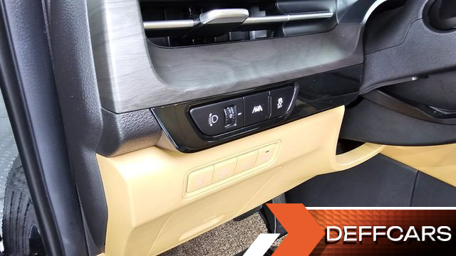 Kia CARNIVAL 9-Seater Prestige купить на сайте DeffCars