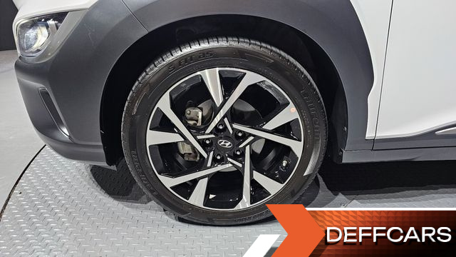 Hyundai KONA Gasoline 2.0 2WD Inspiration купить на сайте DeffCars