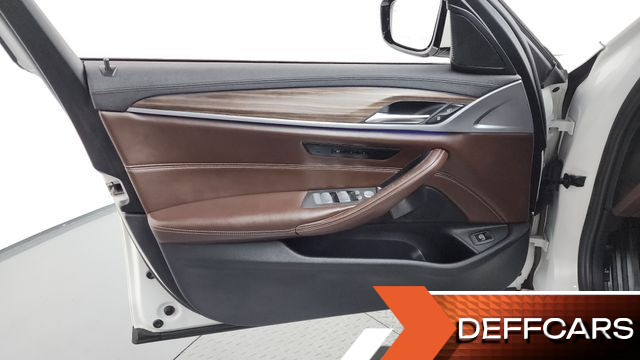 BMW 5-SERIES 530i xDrive Luxury Plus купить на сайте DeffCars