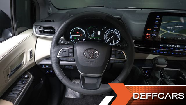 Toyota SIENNA 2.5 Hybrid 2WD купить на сайте DeffCars