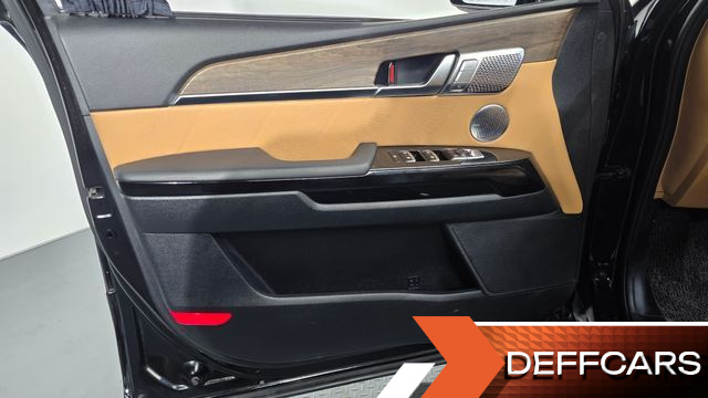 Kia MOHAVE Diesel 3.0 4WD 6-Seater Masters купить на сайте DeffCars