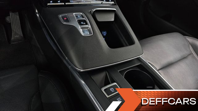 Hyundai GRANDEUR 2.5 Premium Choice купить на сайте DeffCars