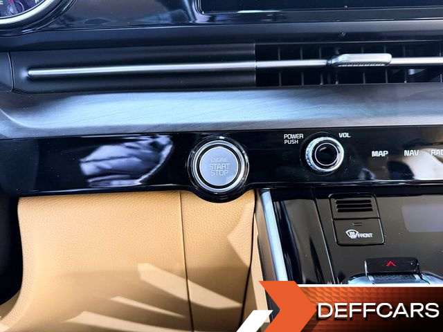 Kia CARNIVAL 9-Seater Noblesse купить на сайте DeffCars