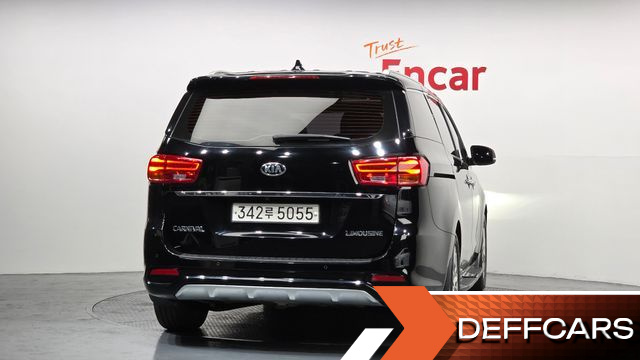 Kia CARNIVAL 7-Seater Limousine VIP купить на сайте DeffCars