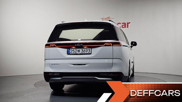 Kia CARNIVAL Gasoline 9-Seater Signature купить на сайте DeffCars