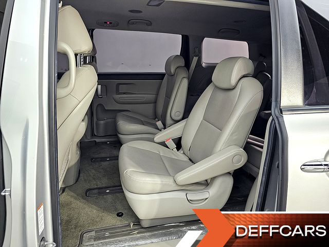 Kia CARNIVAL 9-Seater Luxury купить на сайте DeffCars