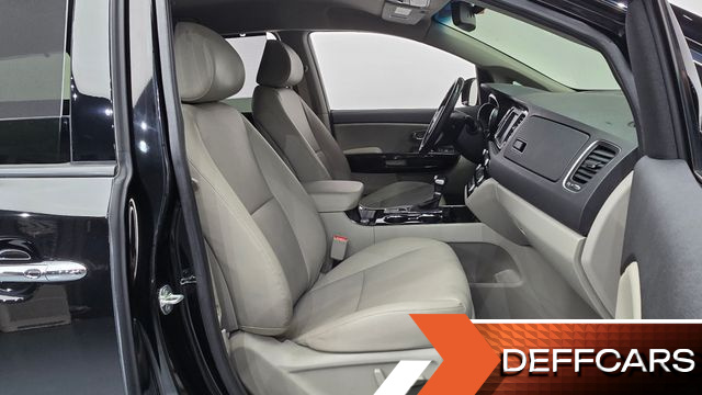Kia CARNIVAL 9-Seater Prstige купить на сайте DeffCars