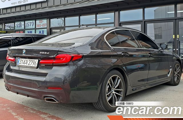 BMW 5-SERIES 523d xDrive M Sport купить на сайте DeffCars