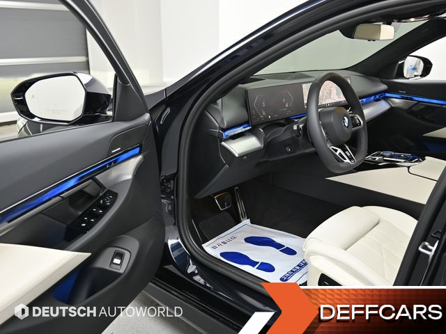 BMW 5-SERIES 520i M Sport купить на сайте DeffCars