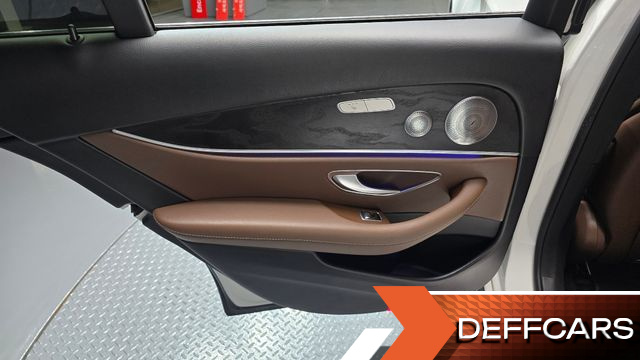 Mercedes E-CLASS E300 4MATIC Avnatgarde купить на сайте DeffCars