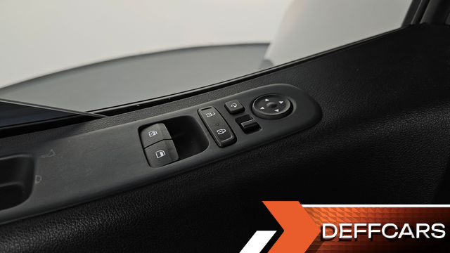 Hyundai STARIA Cargo 5-Seater Modern купить на сайте DeffCars