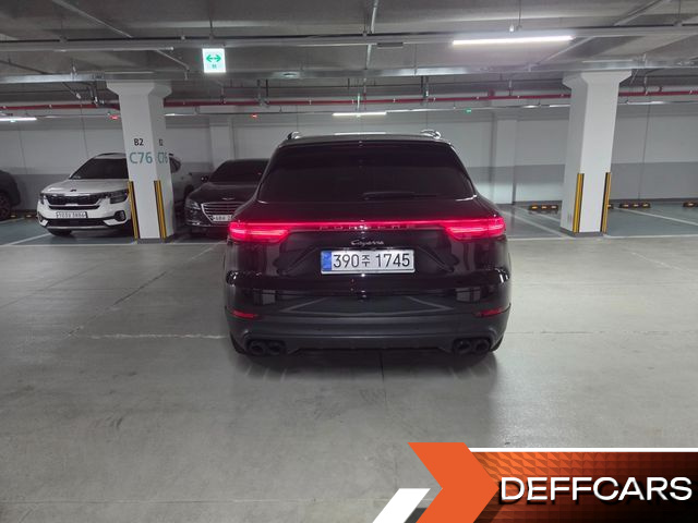 Porsche CAYENNE 3.0 купить на сайте DeffCars