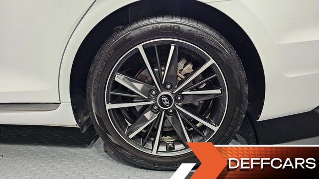 Hyundai GRANDEUR 2.5 Le Blanc купить на сайте DeffCars