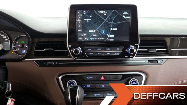Hyundai STAREX Urban 9-Seater Exclusive купить на сайте DeffCars