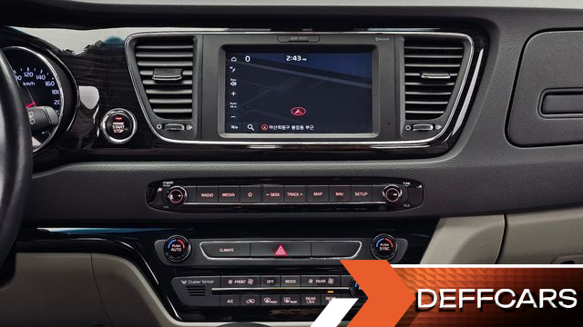 Kia CARNIVAL 7-Seater Limousine VIP купить на сайте DeffCars