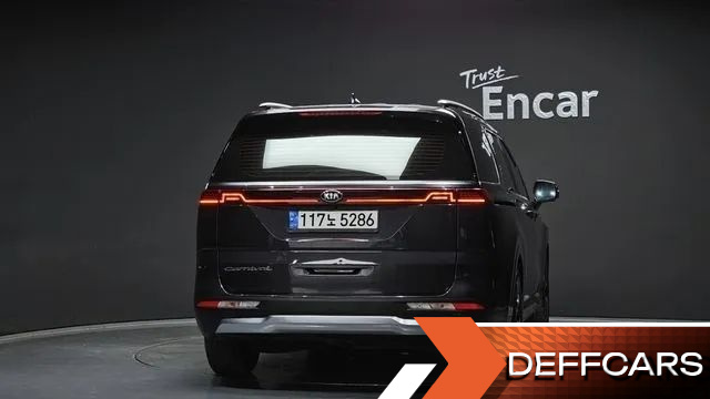 Kia CARNIVAL 9-Seater Signature купить на сайте DeffCars