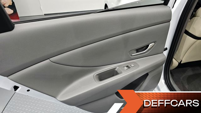 Hyundai AVANTE 1.6 Inspiration купить на сайте DeffCars