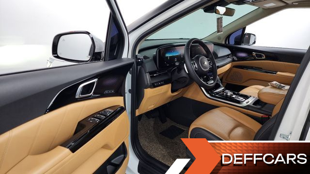 Kia CARNIVAL 9-Seater Signature купить на сайте DeffCars