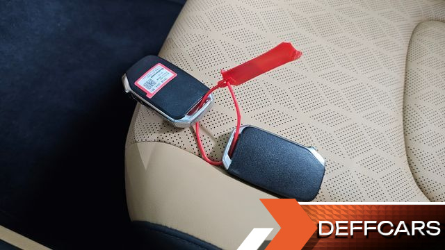 Kia CARNIVAL 9-Seater Prestige купить на сайте DeffCars