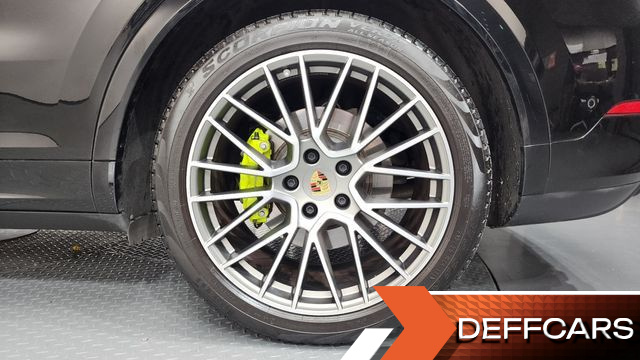 Porsche CAYENNE 3.0 E-HYBRID PLATINUM EDITION купить на сайте DeffCars