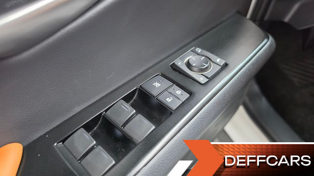 Lexus UX 2.0 2WD купить на сайте DeffCars