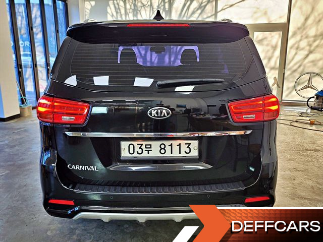 Kia CARNIVAL 9-Seater Noblesse купить на сайте DeffCars