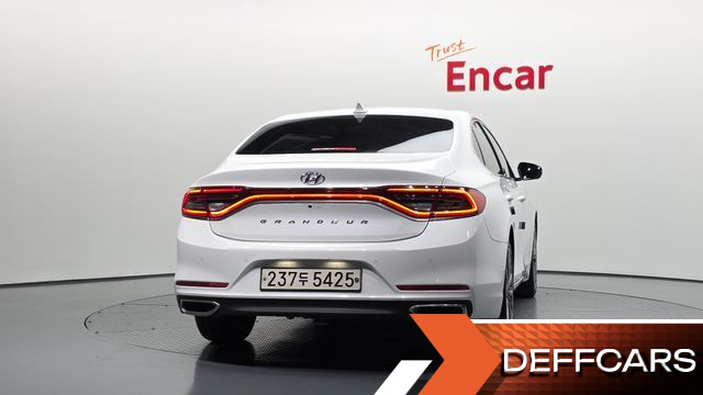 Hyundai GRANDEUR 2.4 Exclusive Special купить на сайте DeffCars