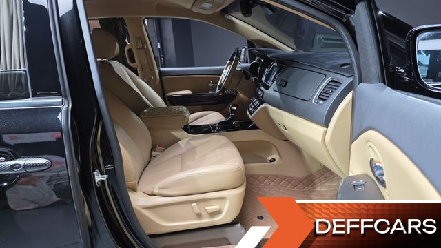 Kia CARNIVAL 9-Seater Hi-Limousine Noblesse Special купить на сайте DeffCars