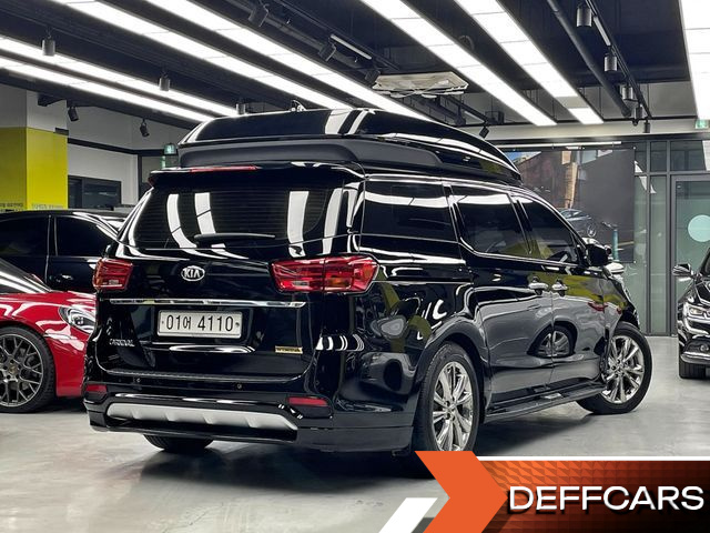 Kia CARNIVAL 7-Seater Hi-Limousine President купить на сайте DeffCars