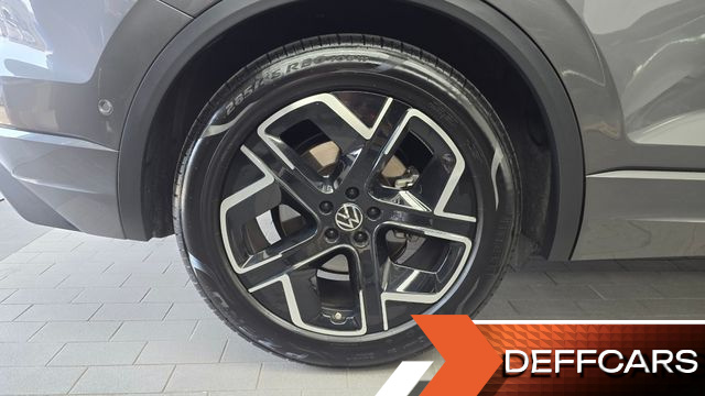 Volkswagen TOUAREG 3.0 TDI Prestige купить на сайте DeffCars