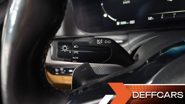 Kia CARNIVAL 9-Seater Noblesse купить на сайте DeffCars