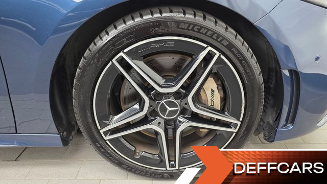 Mercedes A-CLASS AMG A35 4MATIC Sedan купить на сайте DeffCars