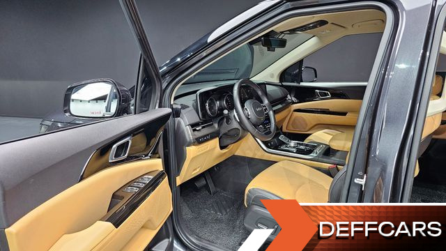 Kia CARNIVAL 7-Seater Outdoor Noblesse купить на сайте DeffCars