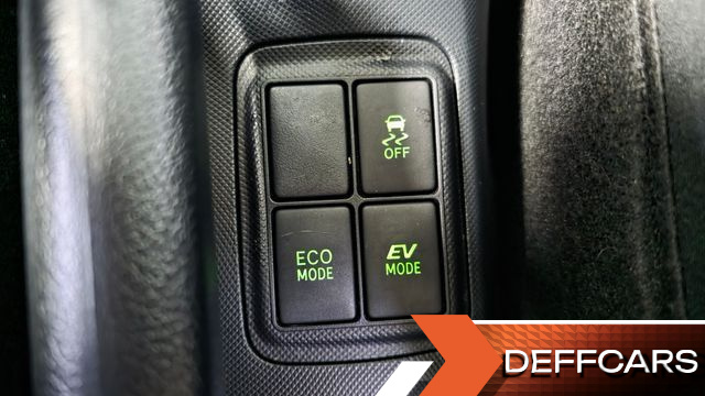 Toyota PRIUS 1.5 купить на сайте DeffCars