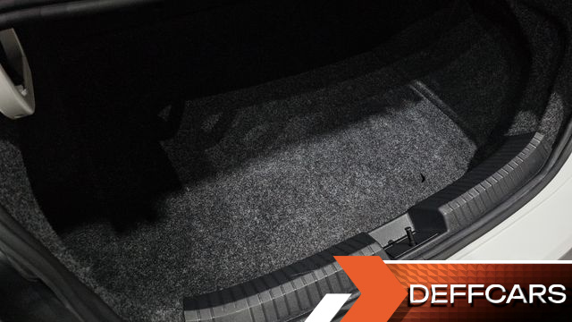 Volkswagen JETTA 1.4 TSI Prestige купить на сайте DeffCars