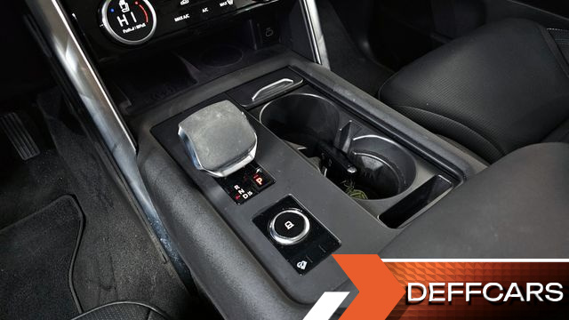 Land Rover DISCOVERY D250 SE купить на сайте DeffCars