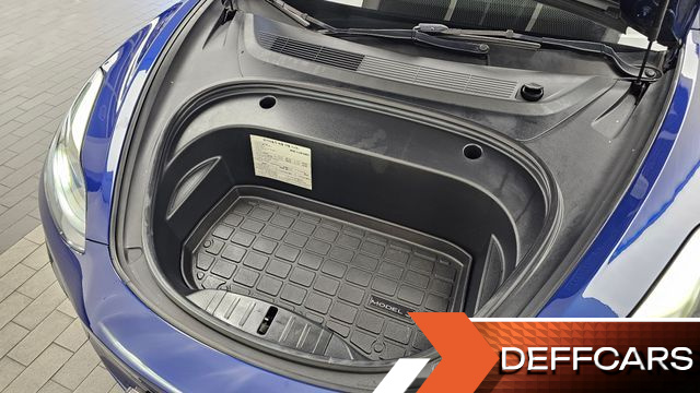 Tesla MODEL 3 Long Range AWD купить на сайте DeffCars