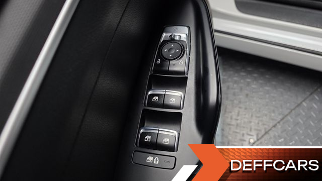 Kia K5 2.0 Prestige купить на сайте DeffCars