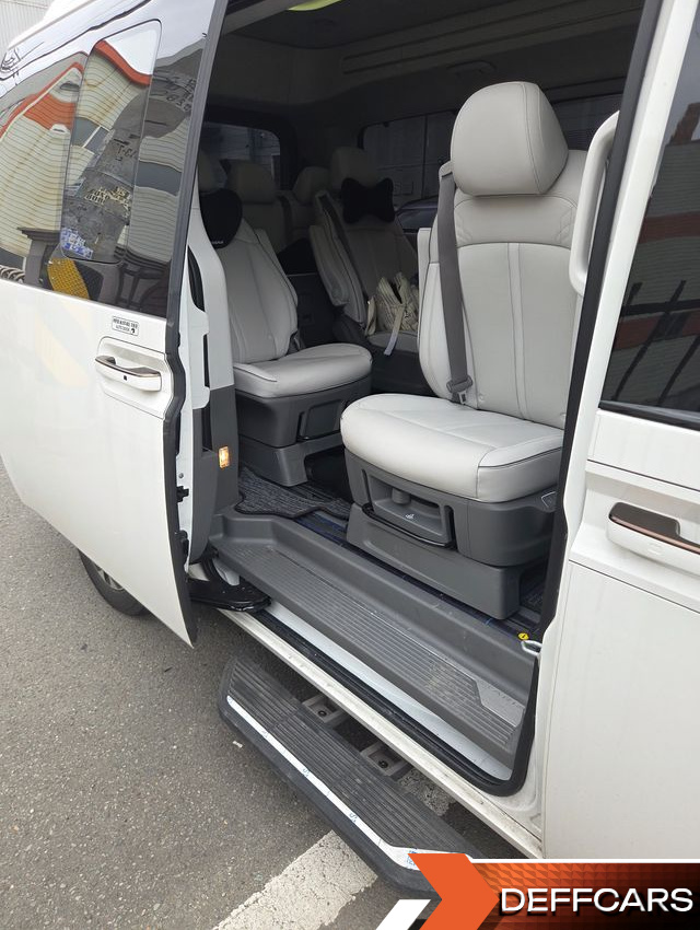 Hyundai STARIA Lounge 9-Seater Limousine купить на сайте DeffCars