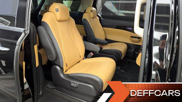 Kia CARNIVAL Gasoline 9-Seater Signature купить на сайте DeffCars