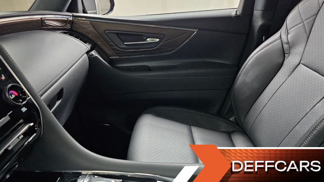 Toyota ALPHARD 2.5 HEV Executive AWD купить на сайте DeffCars