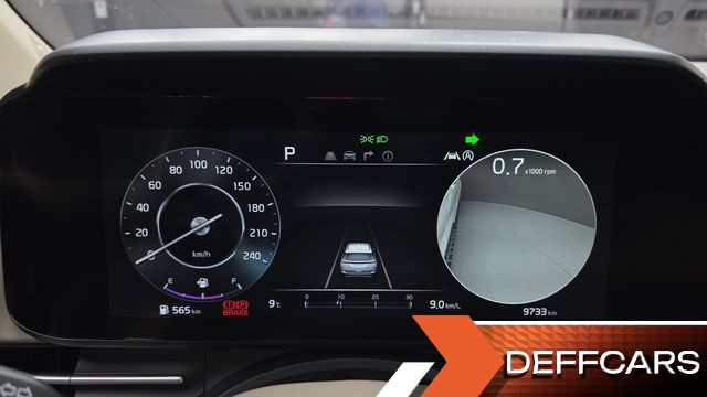 Kia CARNIVAL 9-Seater Signature купить на сайте DeffCars