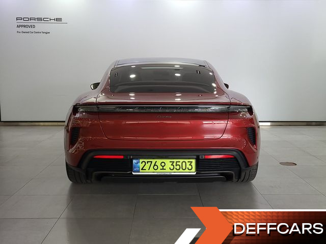 Porsche TAYCAN Turbo купить на сайте DeffCars
