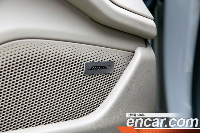 Porsche TAYCAN 4S купить на сайте DeffCars