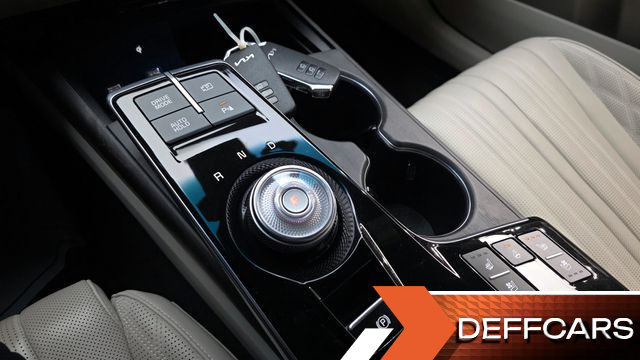 Kia K8 2.5 Gasoline 2WD Signature купить на сайте DeffCars