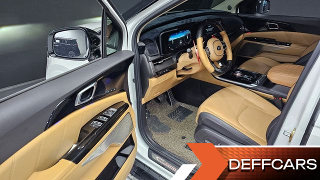 Kia CARNIVAL 9-Seater Signature купить на сайте DeffCars